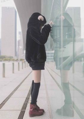 龙纹身的女孩_720手机在线看